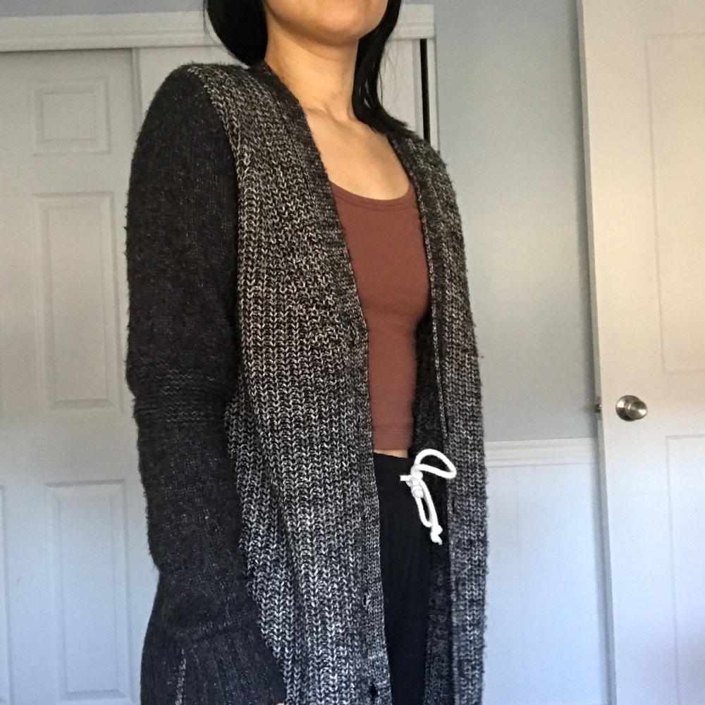 Line Chunky Knit Sweater Cardigan. Grey tones, in women’s size small.